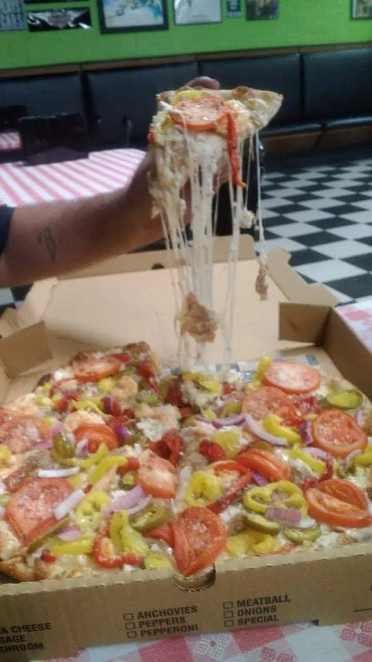 Ragin Cajin Pizza